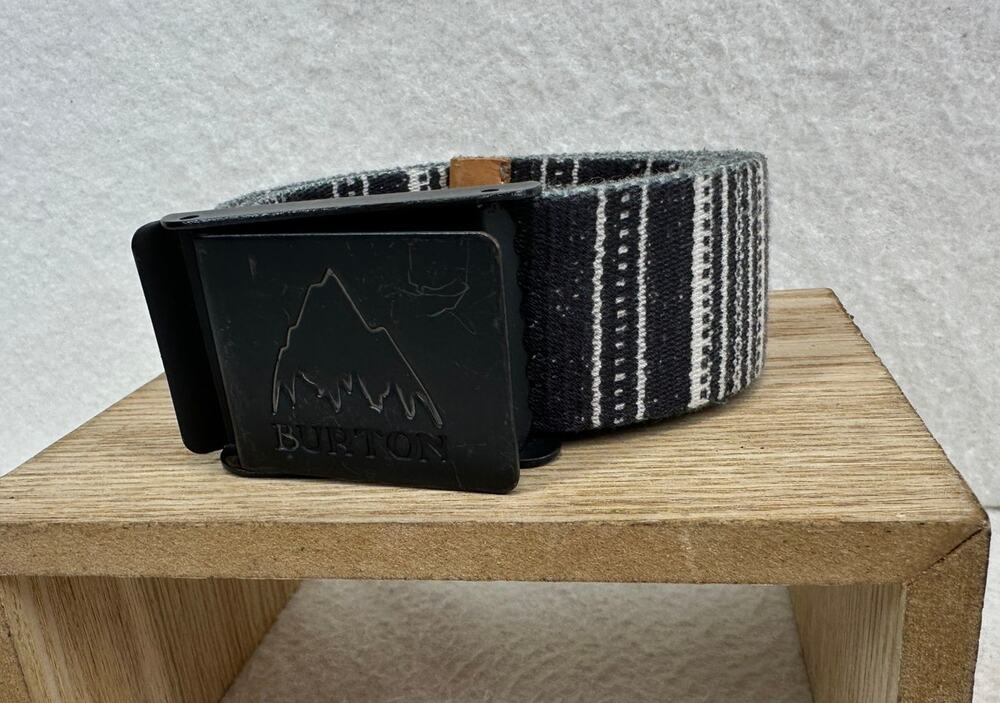 Burton Snowboarding Belt Mens SZ M Black Buckle Casual Performance Utility